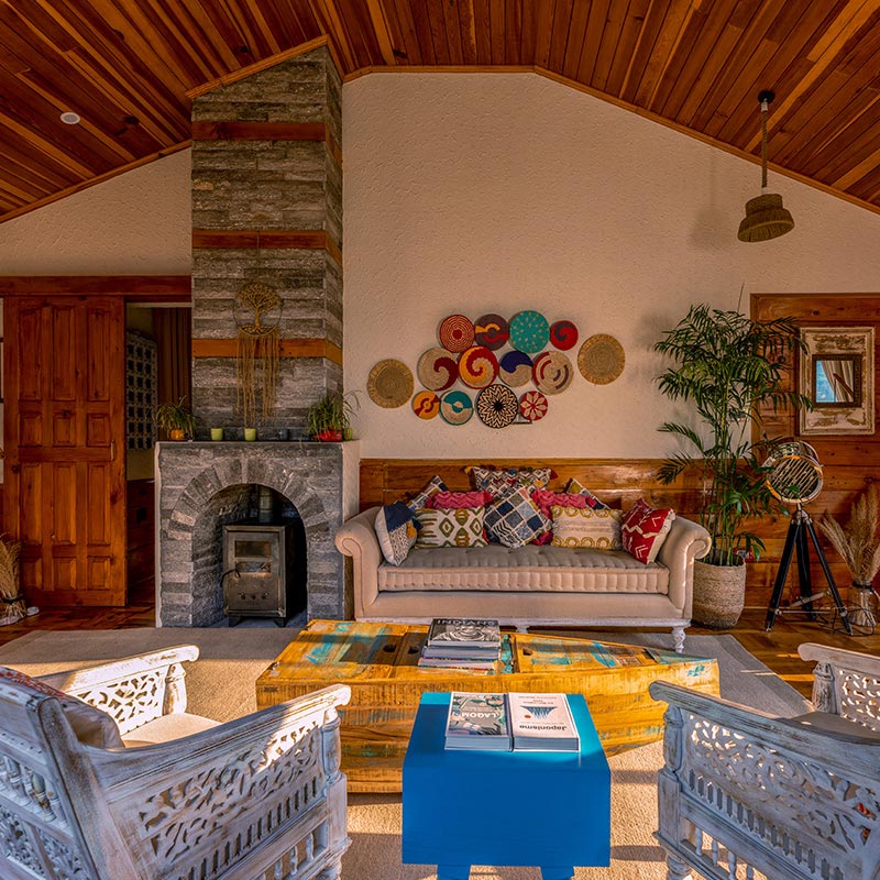 Cozy Cottage in Manali with Garden View