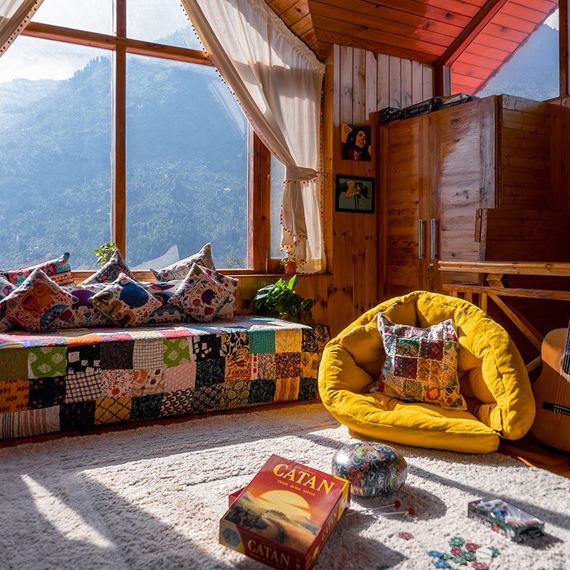 Cozy Cottage in Manali with Outdoor View
