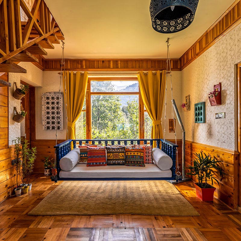 Elegant Villa in Manali with Garden View