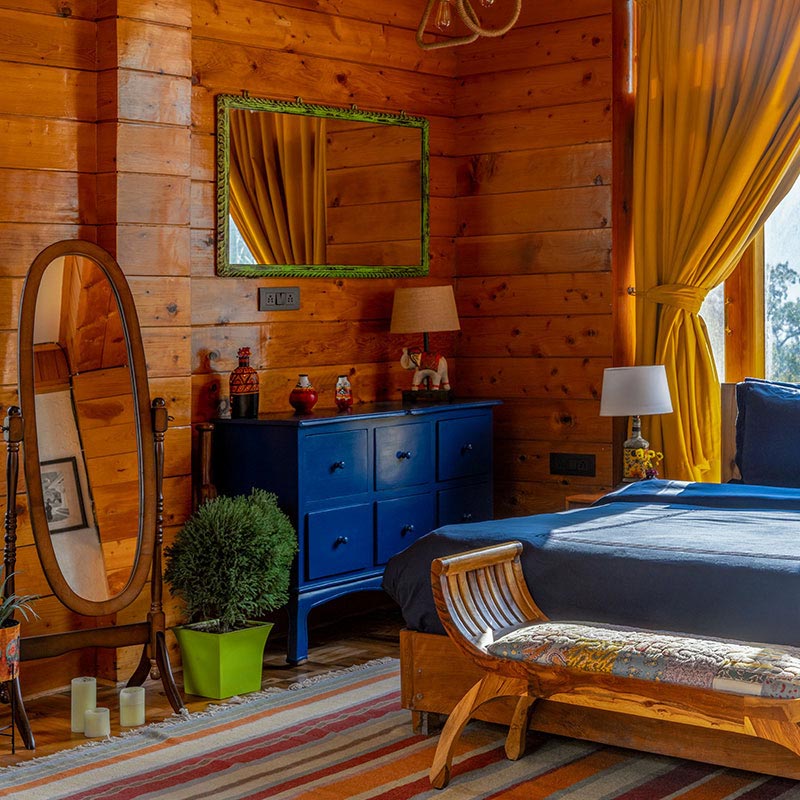 Boutique Cottage in Manali with Garden View